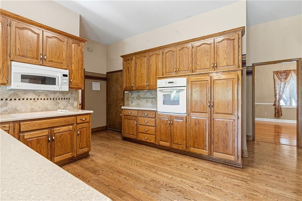 7809 N Revere Drive — photo 16
