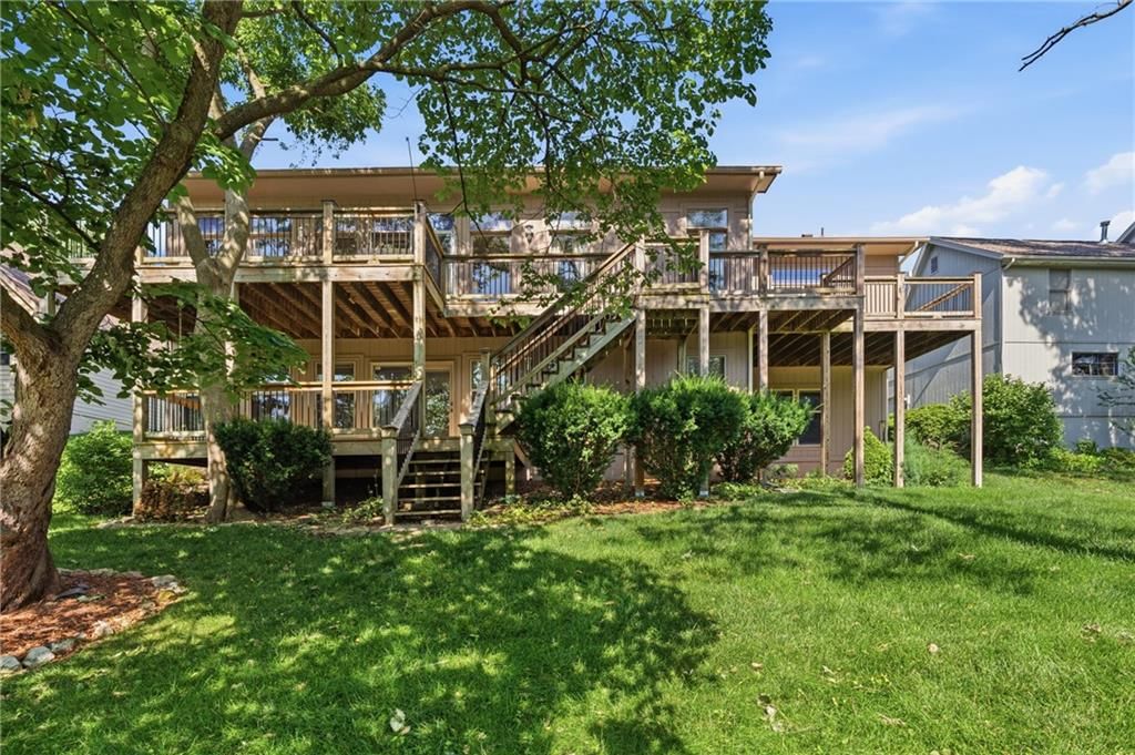 7809 N Revere Drive — photo 36