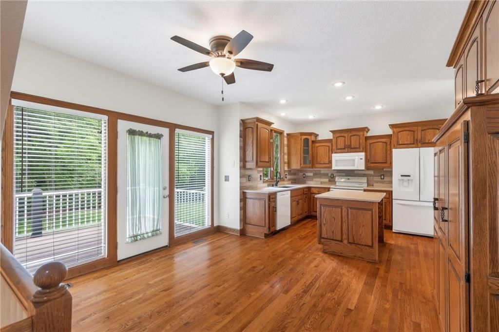 9027 N Manning Avenue — photo 16