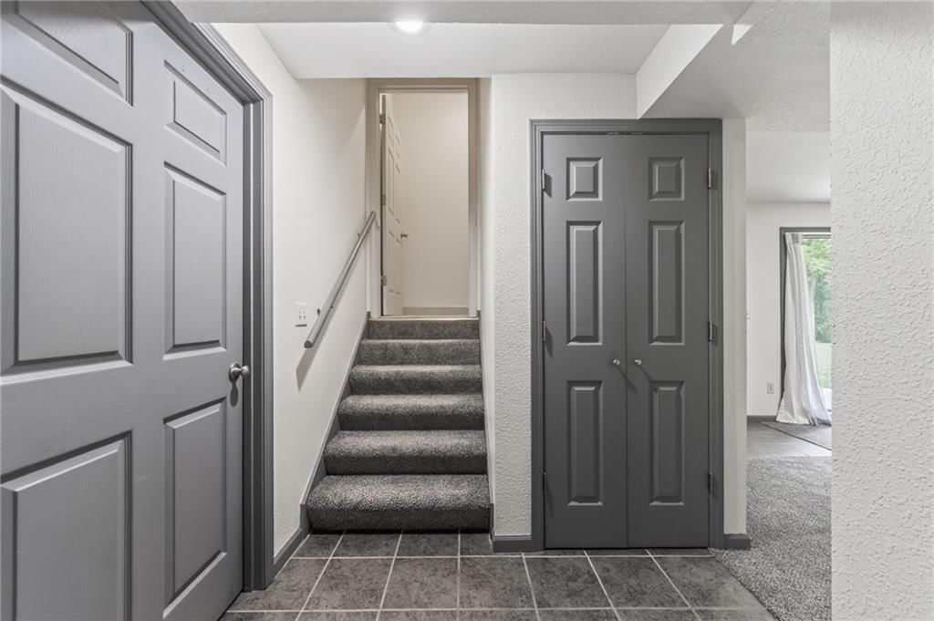 9027 N Manning Avenue — photo 36