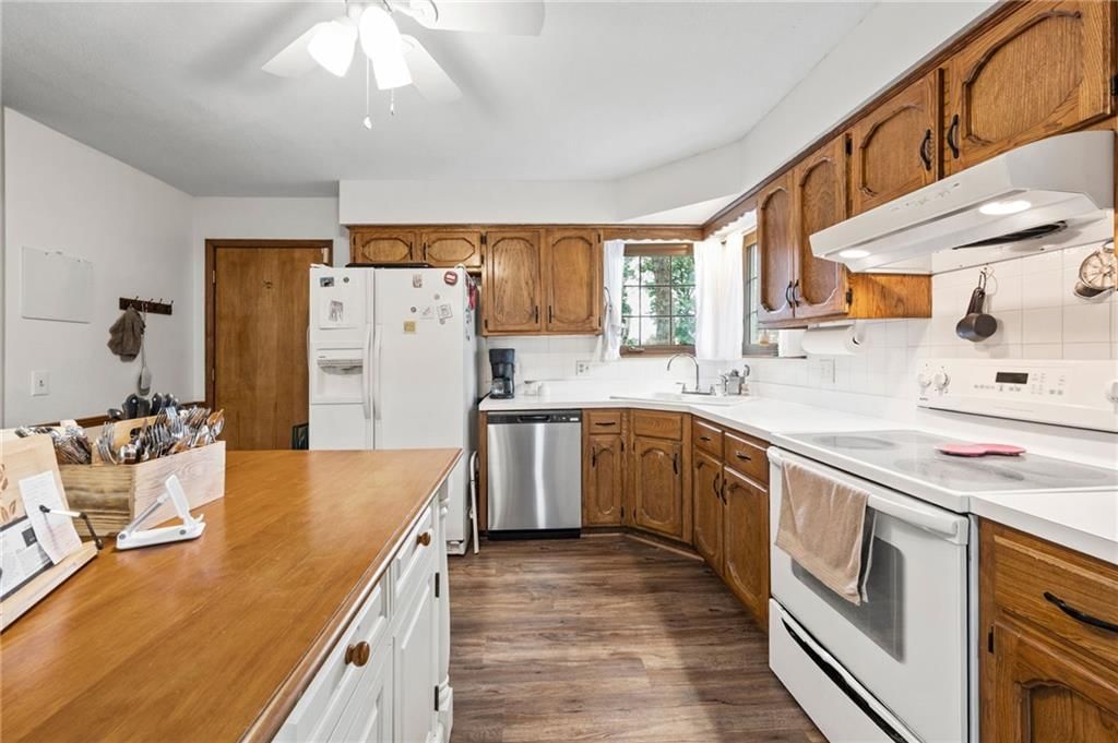 12225 W 72nd Street — photo 16