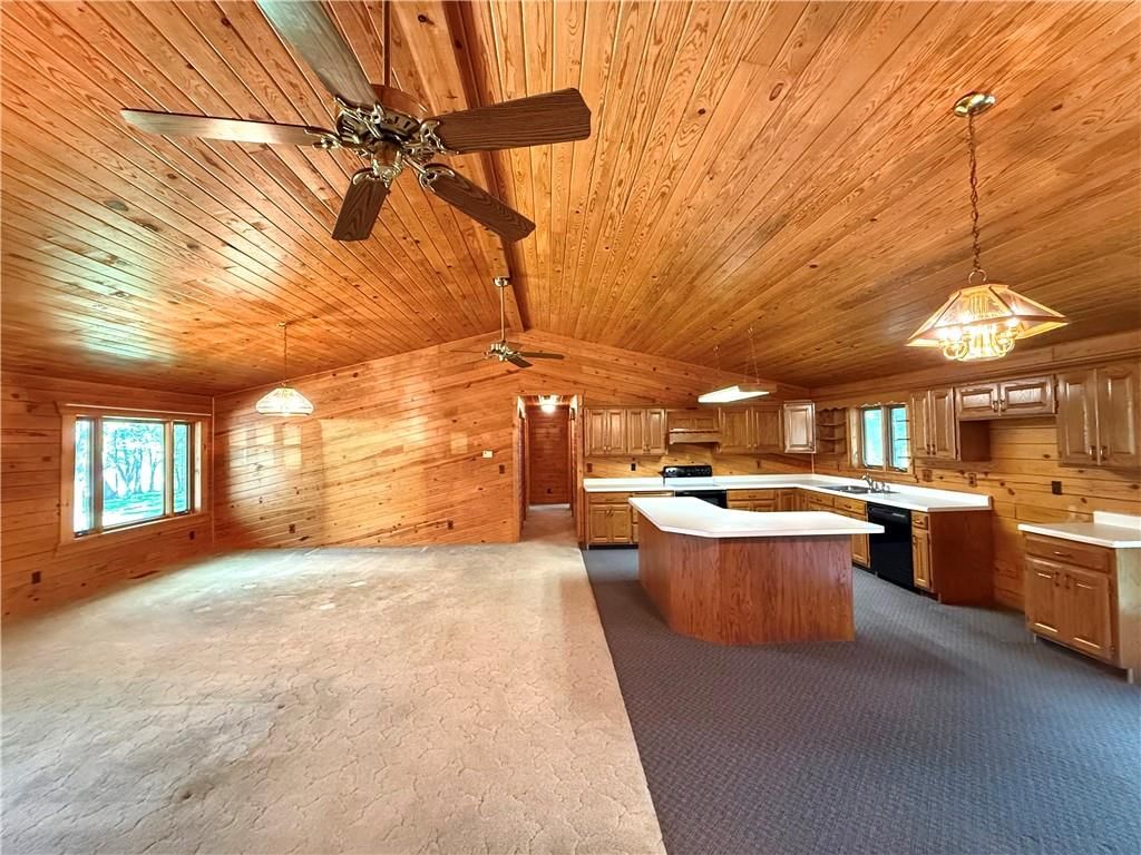 21004 Danube Road — photo 2