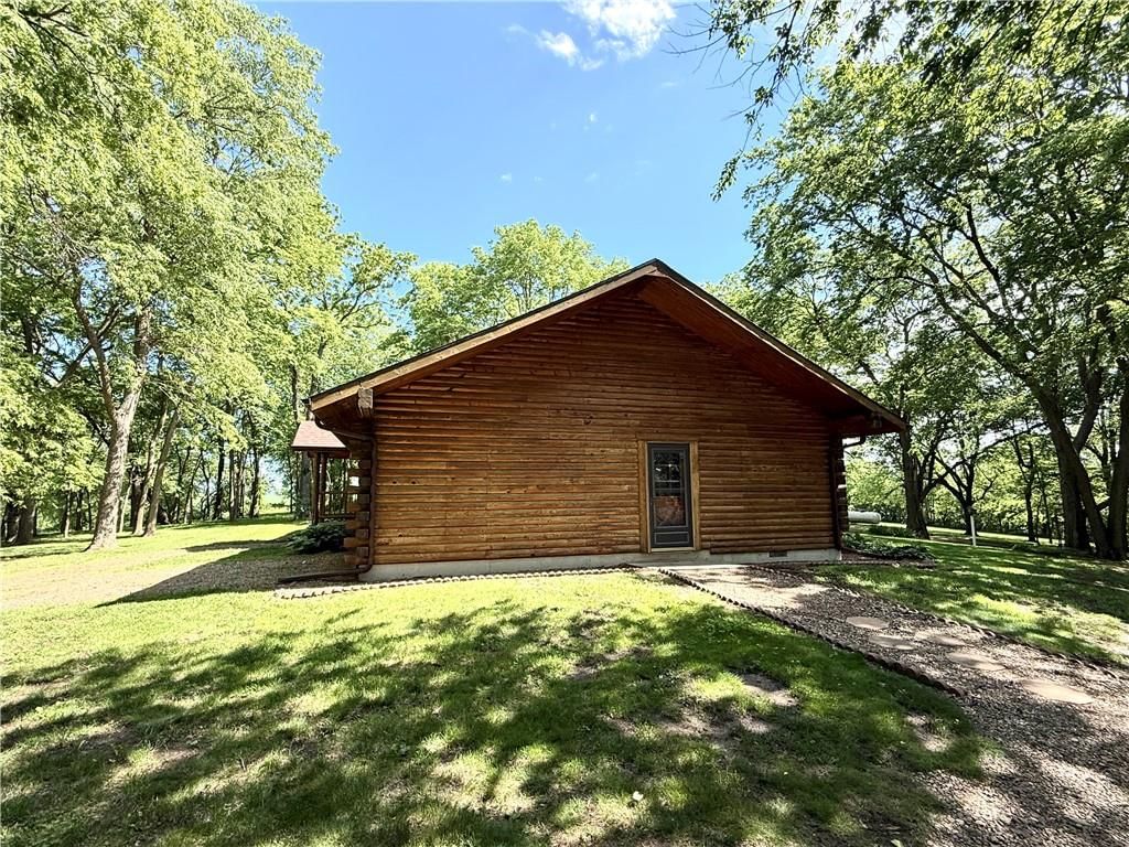 21004 Danube Road — photo 24