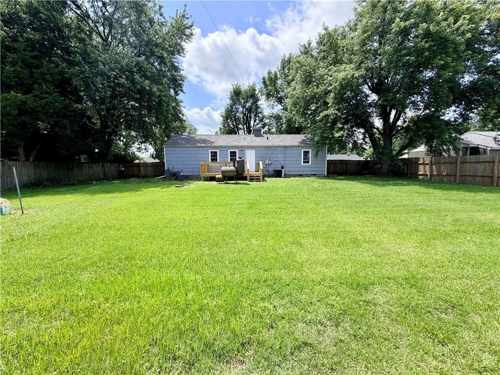 329 North Drive — photo 17