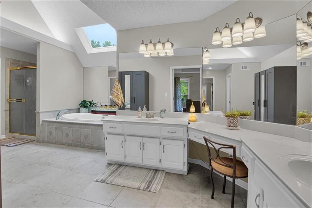 608 Butternut Lane — photo 32