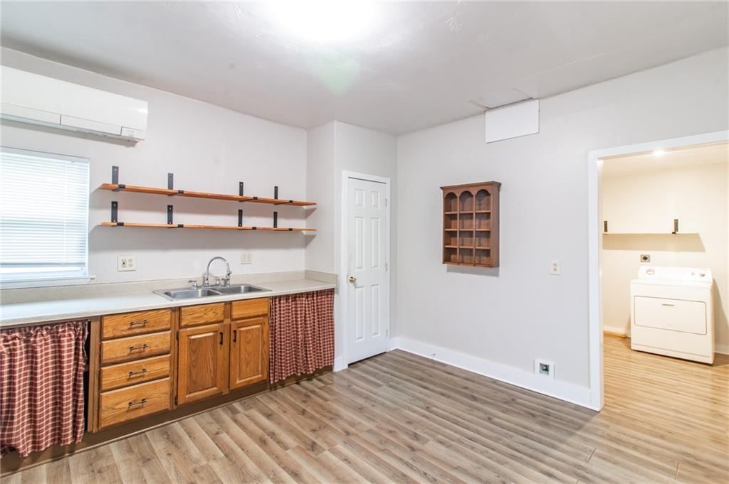 1830 Poplar Street — photo 5