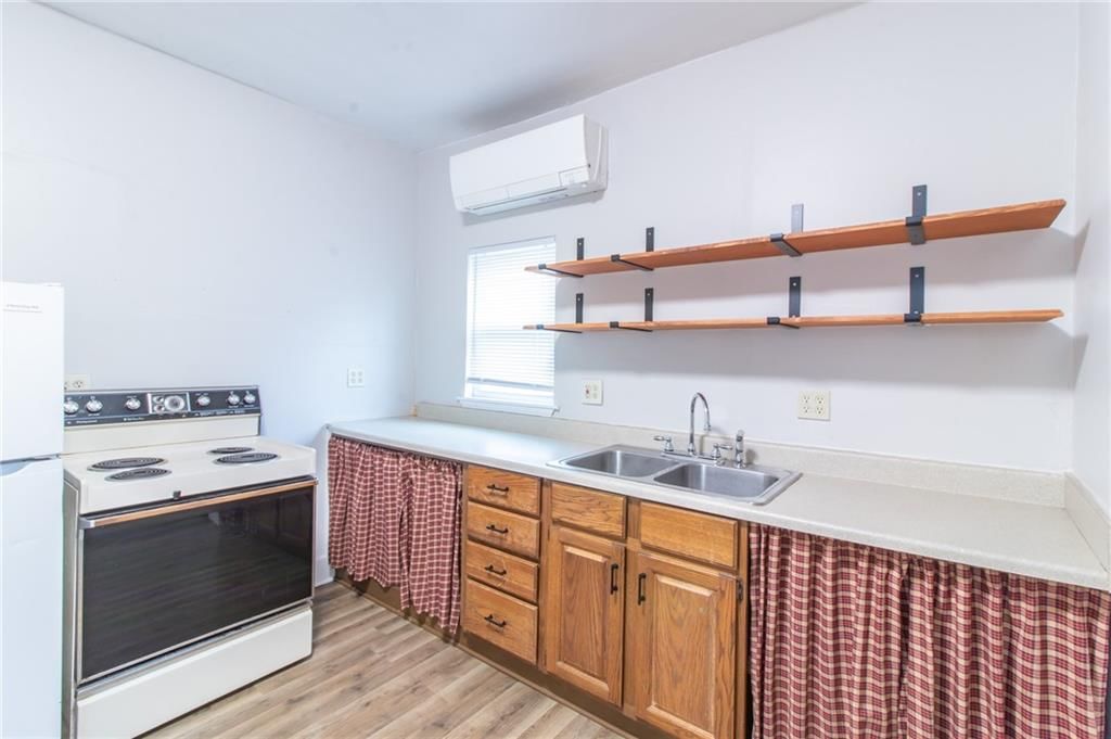 1830 Poplar Street — photo 8