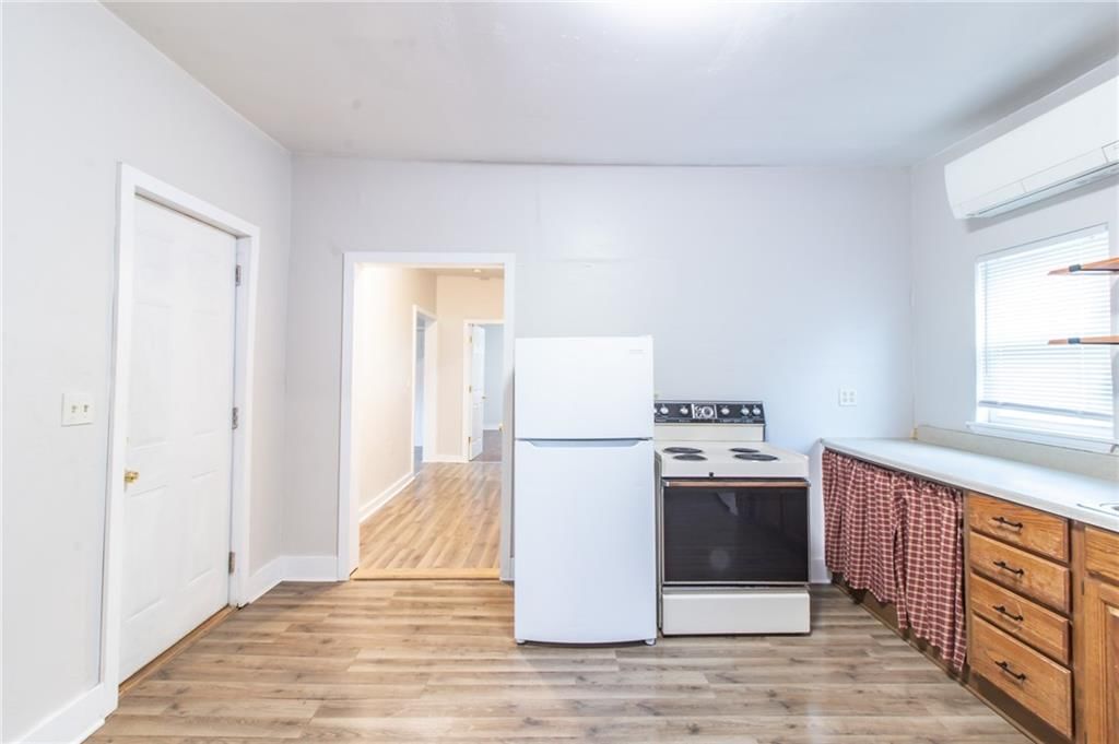 1830 Poplar Street — photo 9