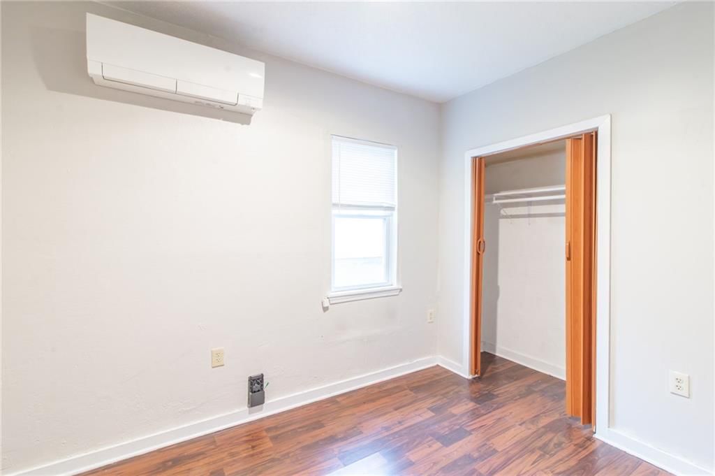 1830 Poplar Street — photo 13