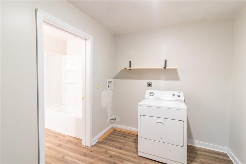 1830 Poplar Street — photo 15
