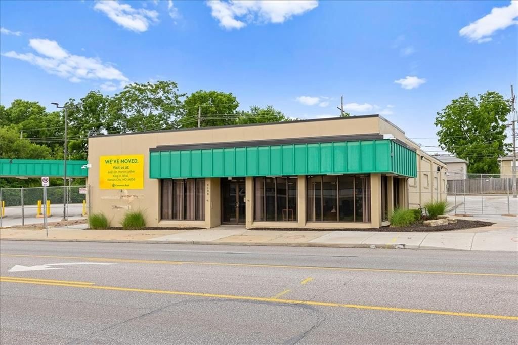 6100 Troost Avenue — photo 2