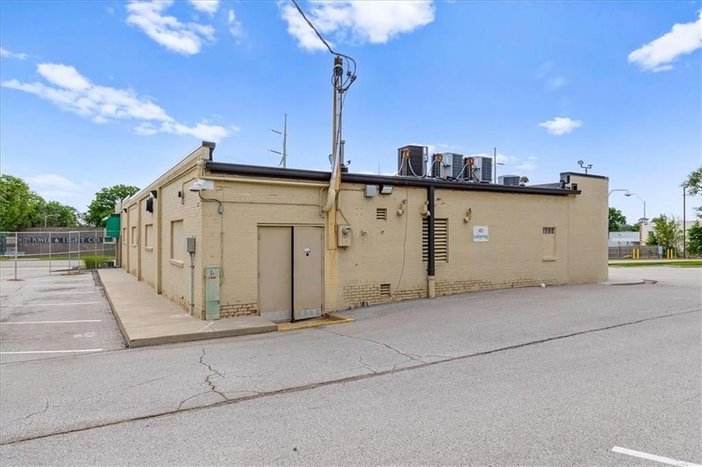 6100 Troost Avenue — photo 34