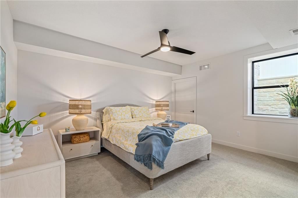 16737 S WOODSTONE Drive — photo 23
