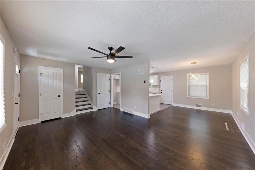 11207 Monroe Court — photo 3