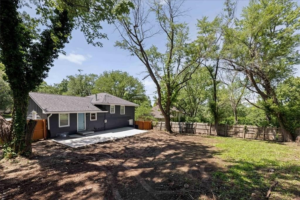 11207 Monroe Court — photo 22