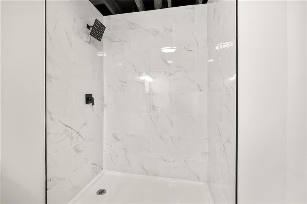 822 E 72nd Street — photo 36