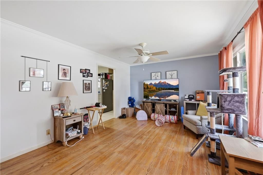 504 NE Lynn Street — photo 3