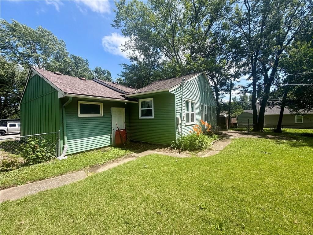 504 NE Lynn Street — photo 27