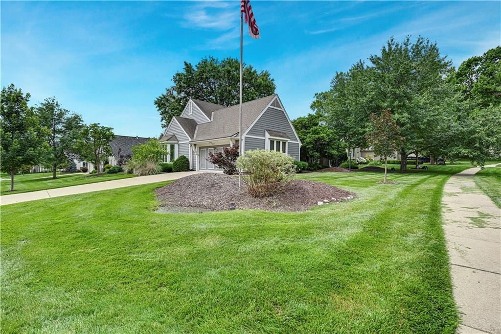 12313 Pembroke Lane — photo 40