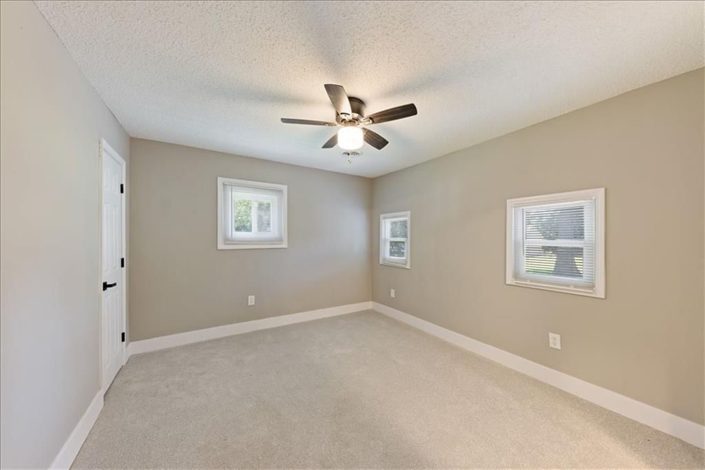 8005 Harris Avenue — photo 9
