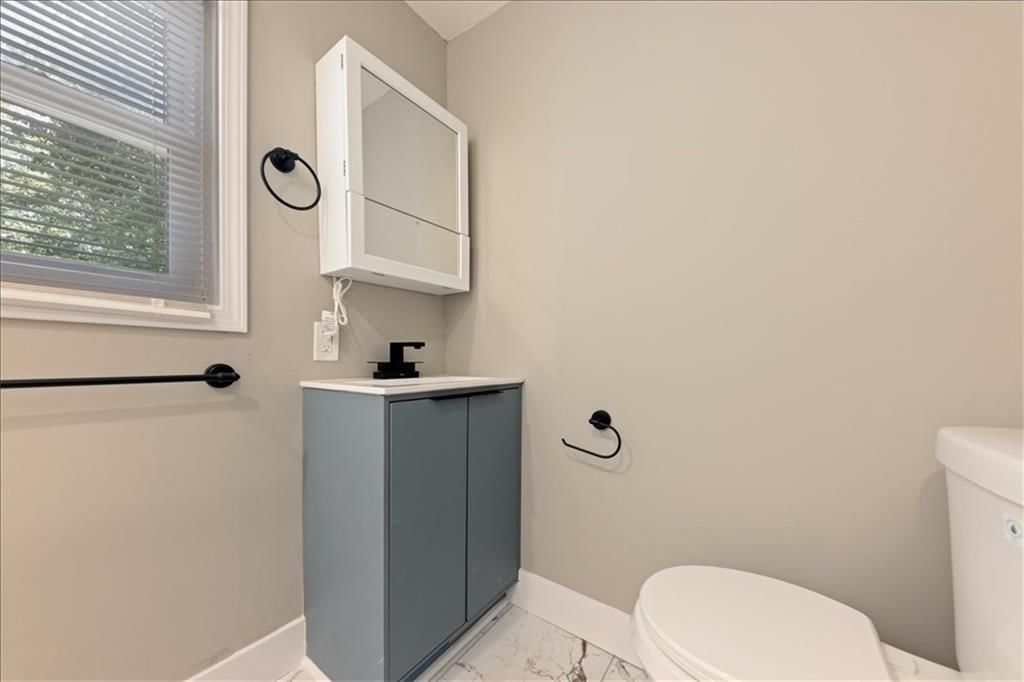 8005 Harris Avenue — photo 18