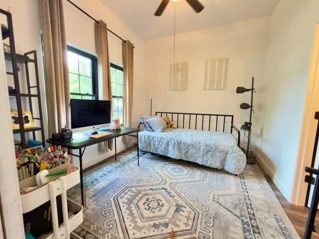427 W Walnut Street — photo 18
