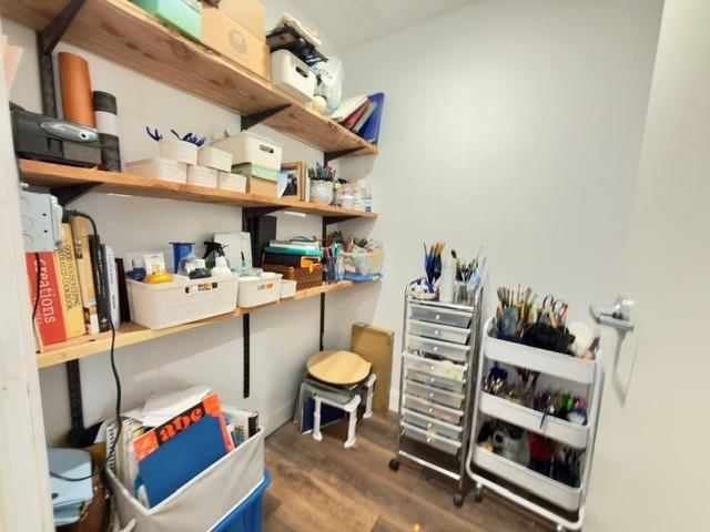 427 W Walnut Street — photo 23