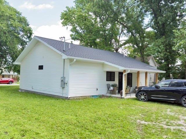 427 W Walnut Street — photo 26