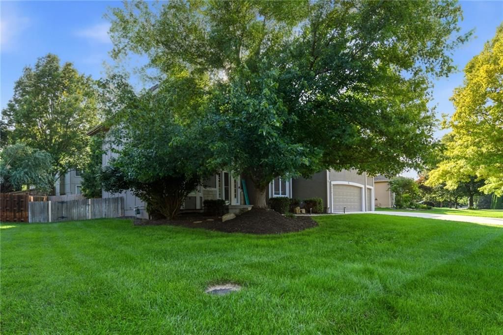 16016 Rosewood Street, Overland Park, KS