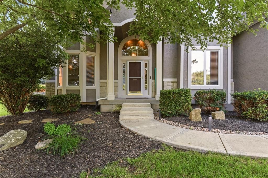 16016 Rosewood Street — photo 4
