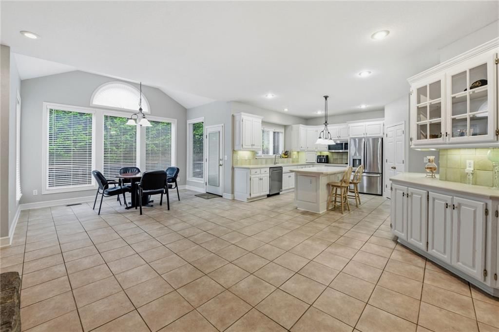 16016 Rosewood Street — photo 14