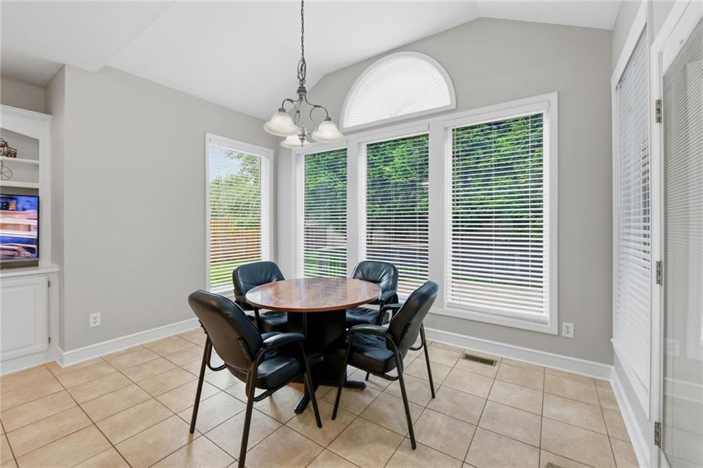 16016 Rosewood Street — photo 17