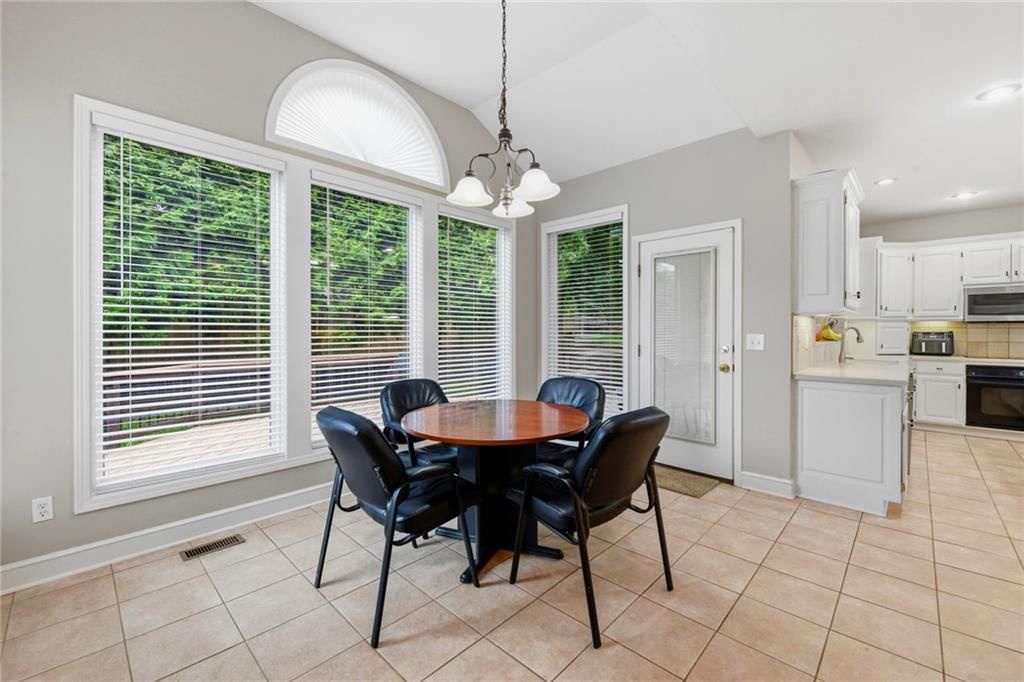 16016 Rosewood Street — photo 18
