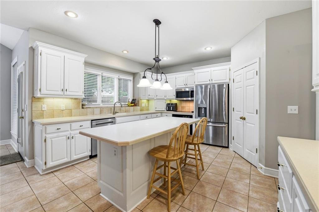 16016 Rosewood Street — photo 23