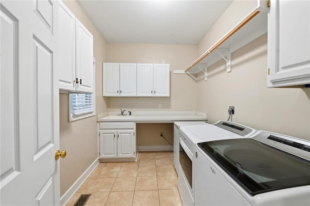 16016 Rosewood Street — photo 27