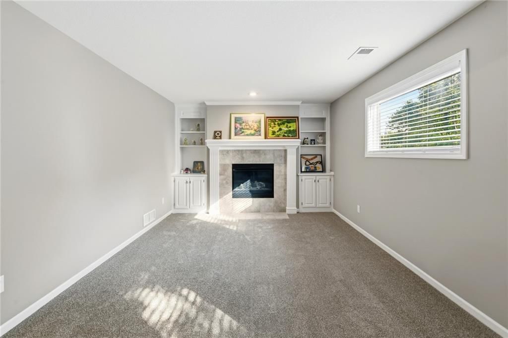 16016 Rosewood Street — photo 32