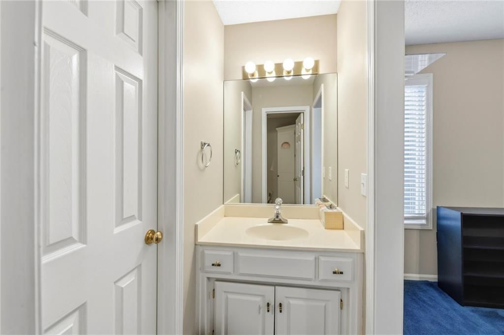 16016 Rosewood Street — photo 44