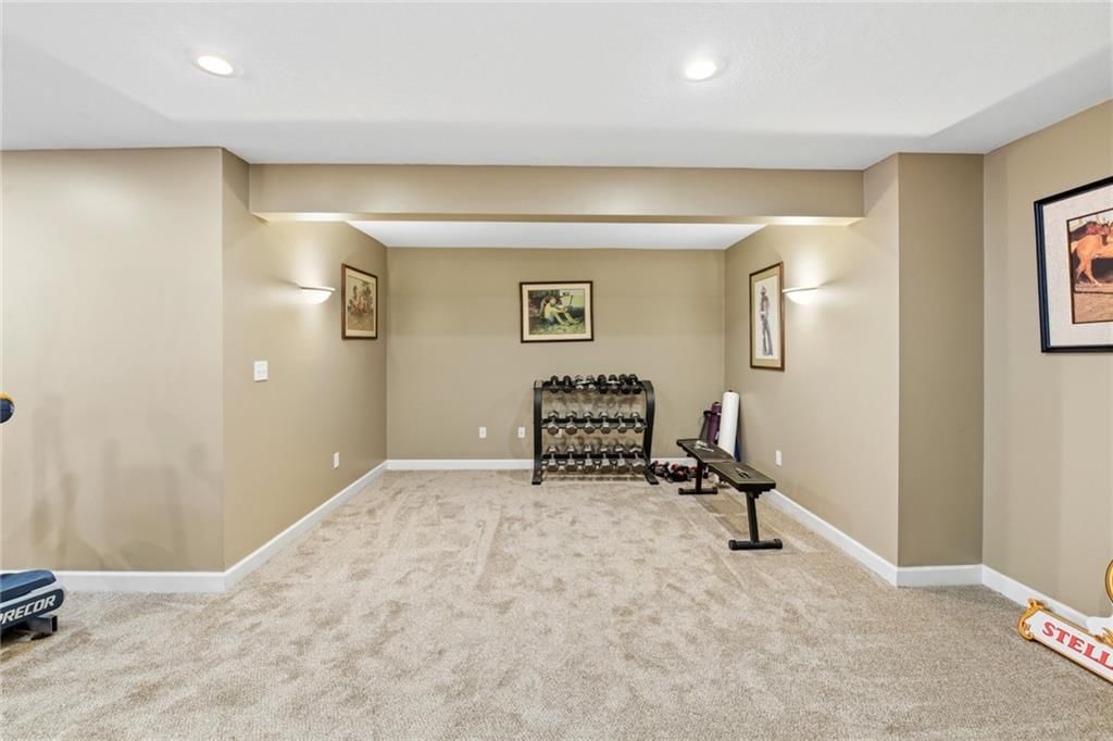 16016 Rosewood Street — photo 52