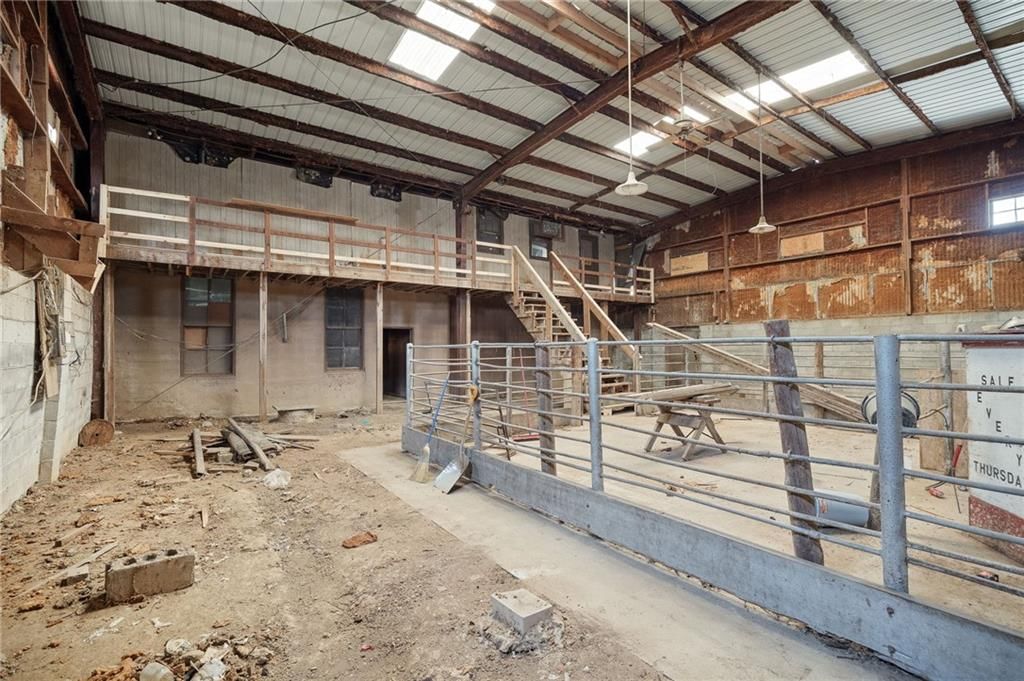 802 E Nodaway Street — photo 61