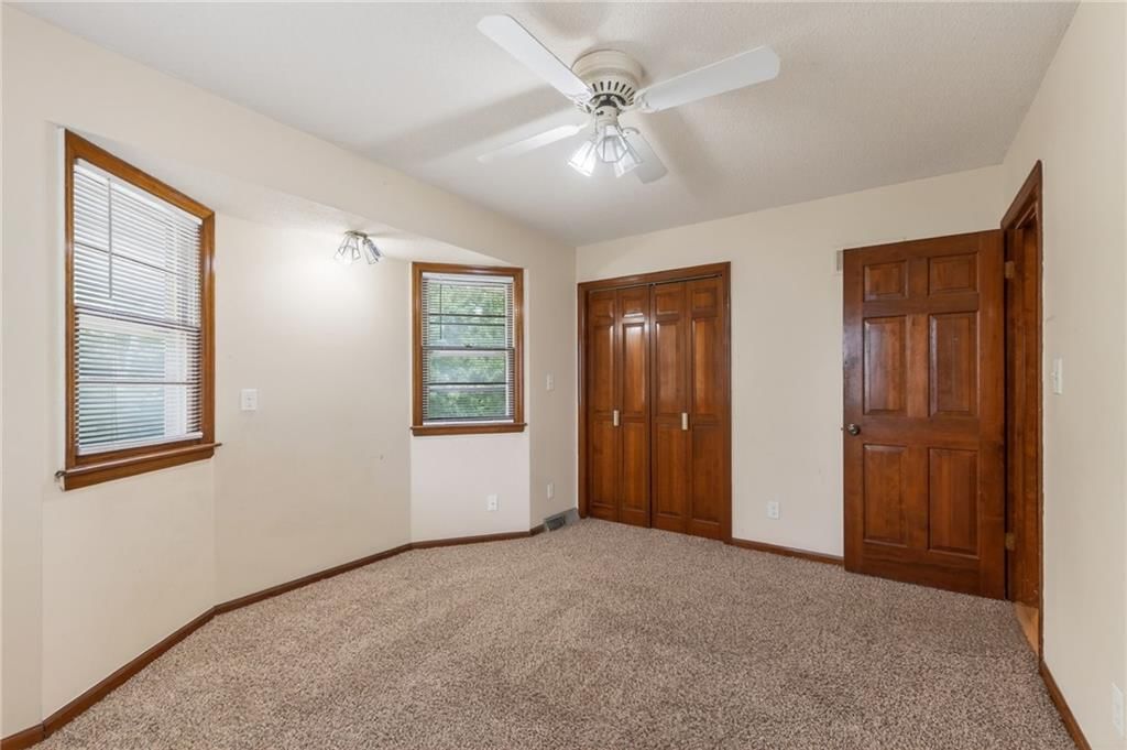 6832 Sterling Avenue — photo 16