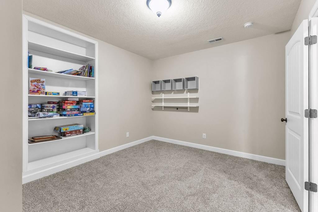 2708 Meadow Ridge Drive — photo 41