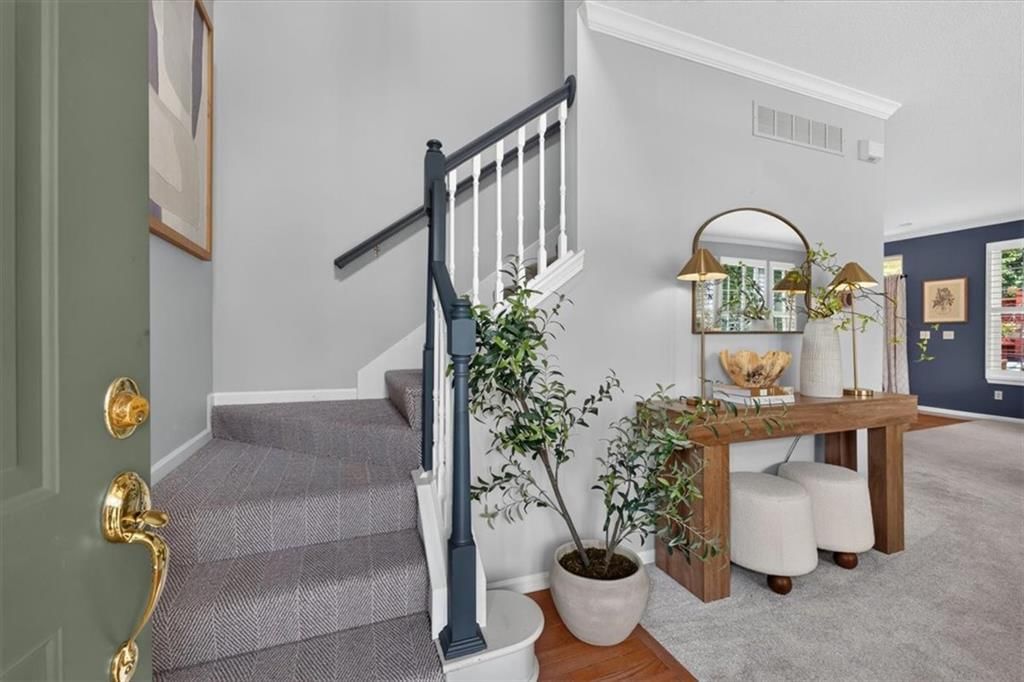 15932 Linden Street — photo 3