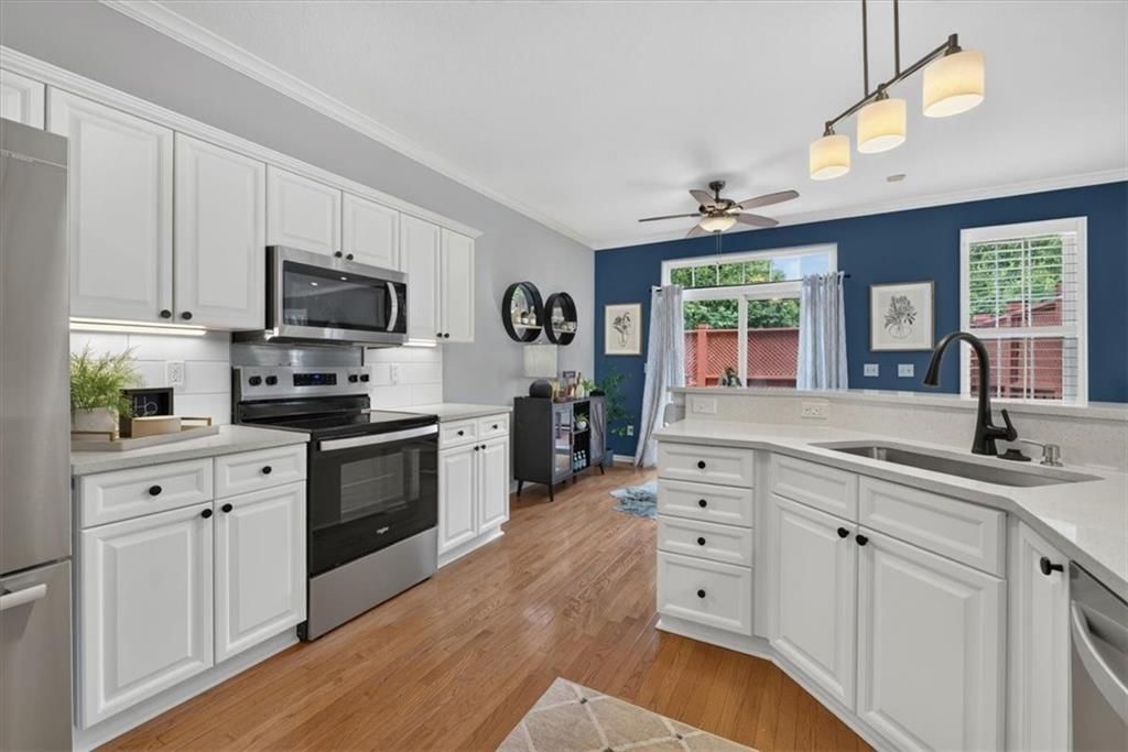 15932 Linden Street — photo 9