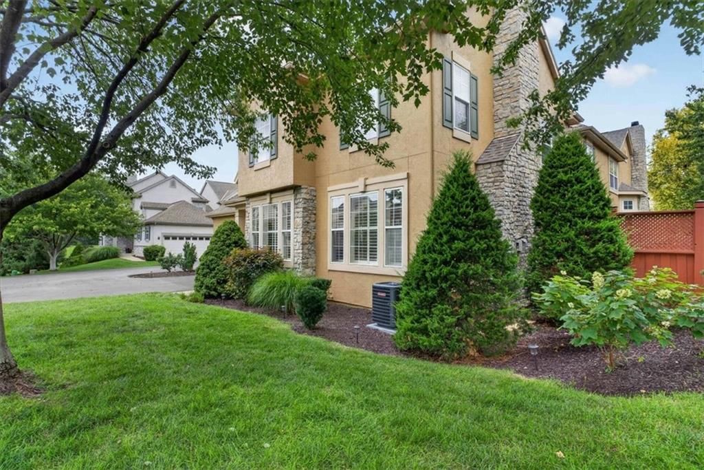 15932 Linden Street — photo 24