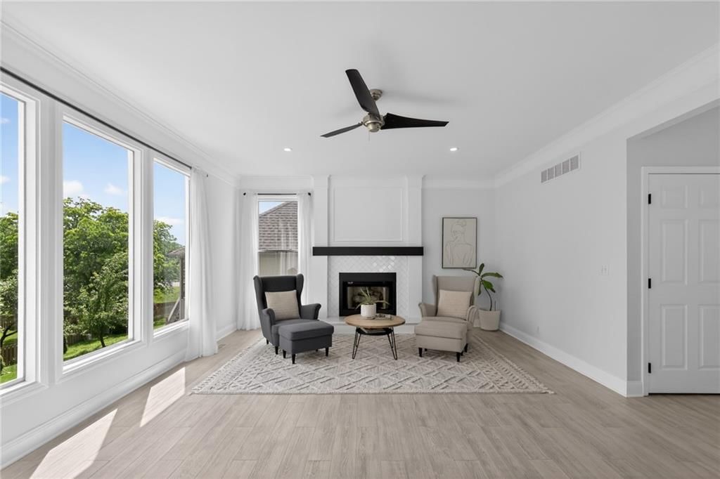16535 W 80th Terrace — photo 6