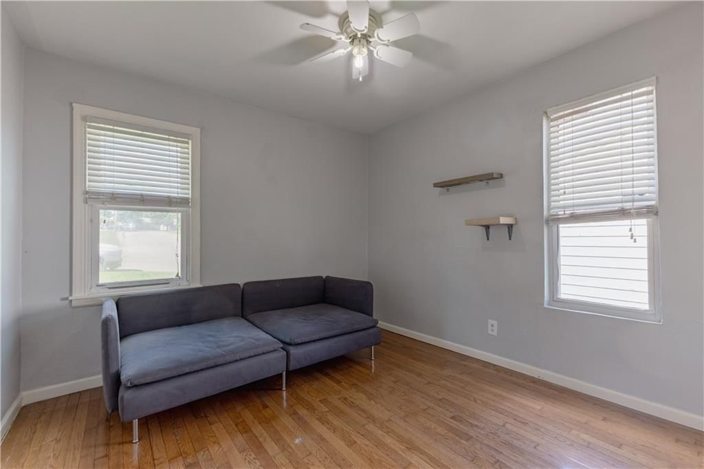 4525 Freeman Avenue — photo 4
