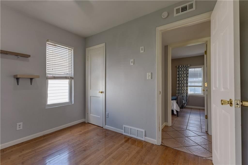 4525 Freeman Avenue — photo 5