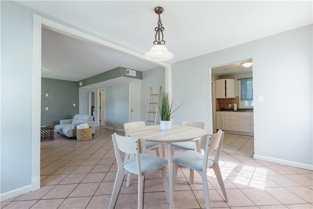 4525 Freeman Avenue — photo 12