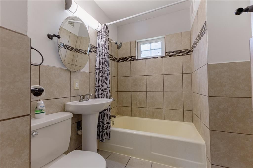 4525 Freeman Avenue — photo 15