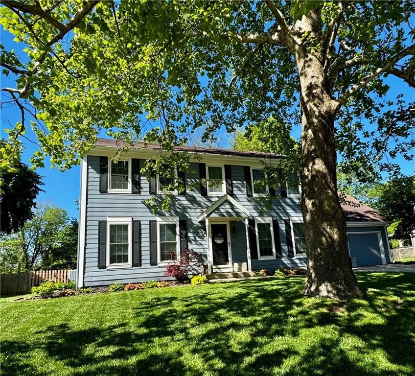 309 N Mesquite Street — photo 1